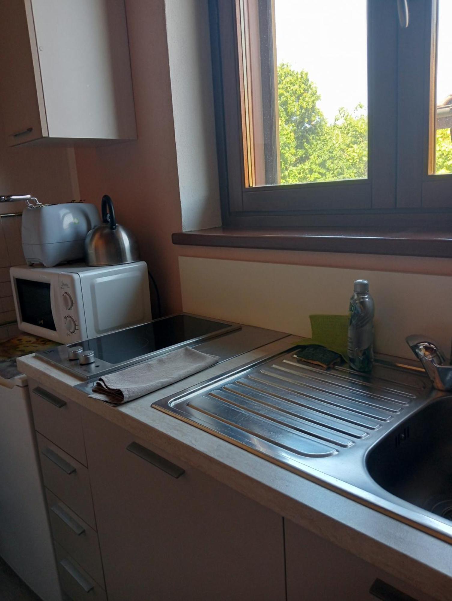 Vite Dipinte 1 Bilocale In Langa Apartment Novello Exterior photo